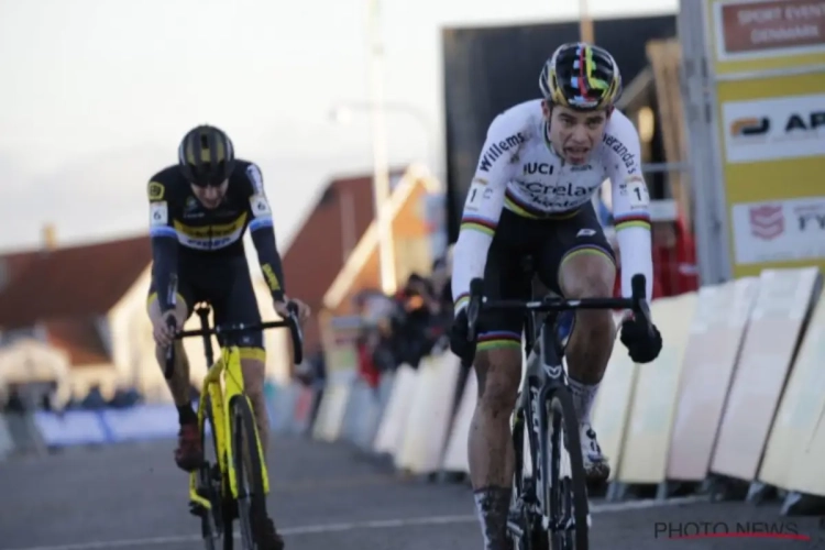 Wout Van Aert legt uit waarom hij twee keer lek reed en laat zich uit over 'onklopbare' Mathieu van der Poel