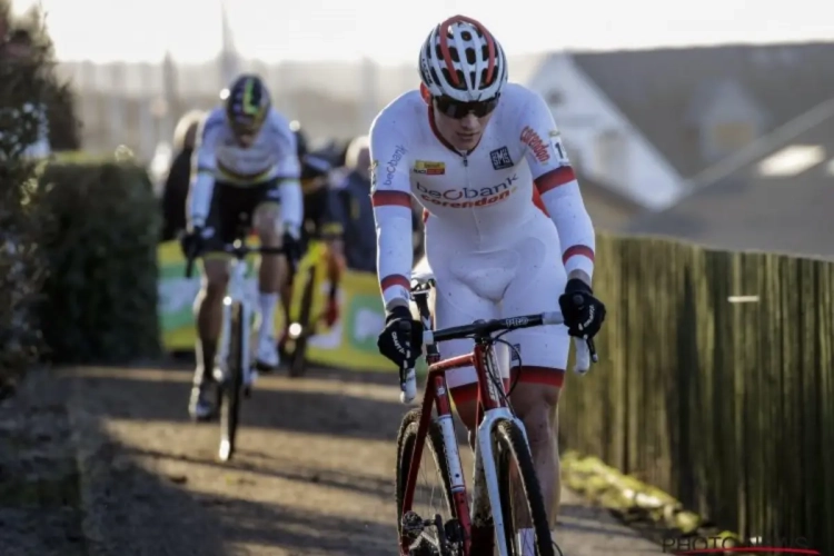 Mathieu van der Poel neemt afscheid van ploegmaat: "Een flink aandeel in de successen die ik op de weg boekte"