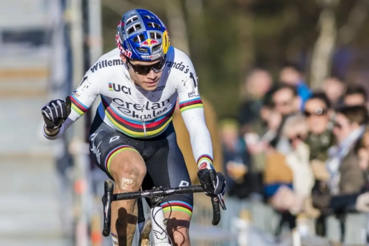 De belangrijkste tip van Lars Boom voor Wout Van Aert én: "Wout moet zich van niemand iets aantrekken"