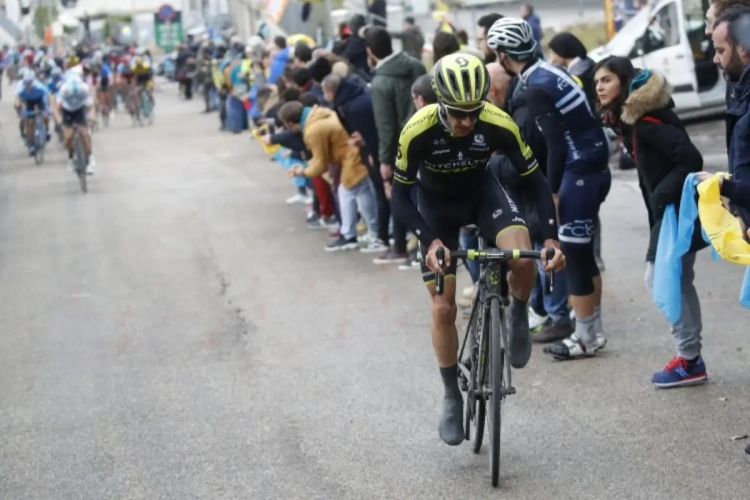 Alessandro Fedeli wint slotrit in Kroatië, Adam Yates pakt eindwinst