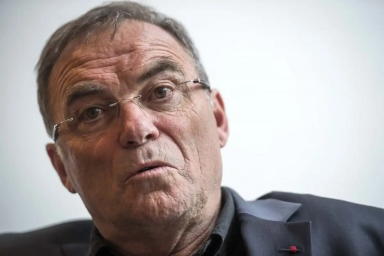 Hinault noemt generatie Evenepoel 'exceptioneel' en schrijft Franse chouchou af voor Tourwinst: "Ik geloof er niet in"