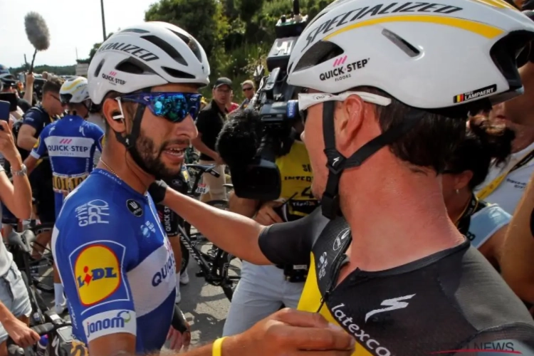 Twee topsprinters teruggezet naar laatste plaatsen in peloton