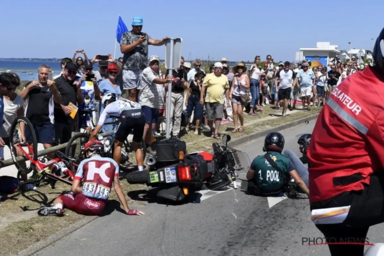 Nieuwe opgave in de Tour: Zakarin speelt luitenant voor de bergen kwijt na bizarre valpartij