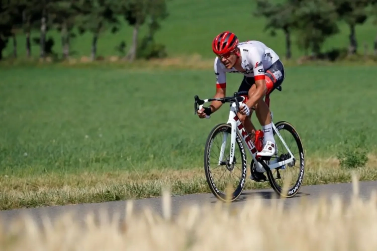 ? Jasper Stuyven neemt ploegmaats op sleeptouw en denkt ook aan sponsor