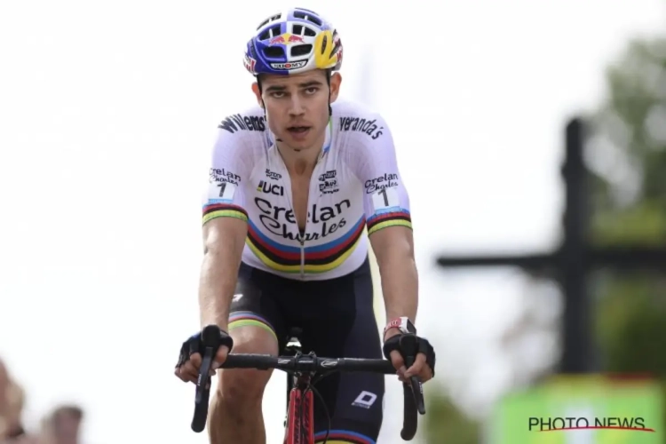 Pech nekt Wout Van Aert in opener van het seizoen: "Na mijn tweede slipper brak de veer"