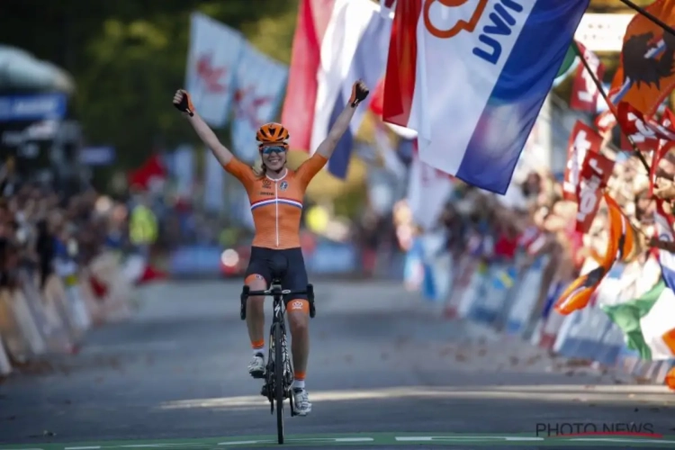 Wereldkampioene Van der Breggen imponeerde met solo van 40 KM: "Na die aanval dacht ik maar aan één ding"