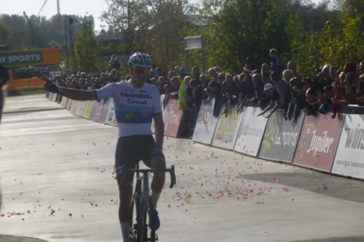 Mathieu van der Poel heeft genoeg aan één versnelling