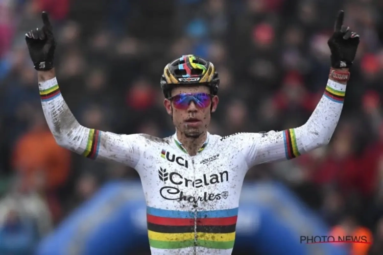 Wout Van Aert doet het ondanks val in Bredene, verrassende naam tweede