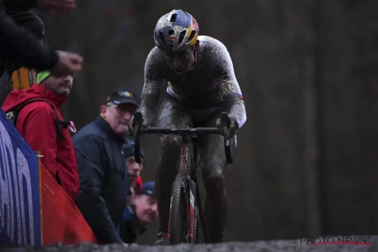 Wout Van Aert haalt na afloop van Wereldbeker in Namen uit naar UCI: "Doet me beetje denken aan mijn schooltijd"