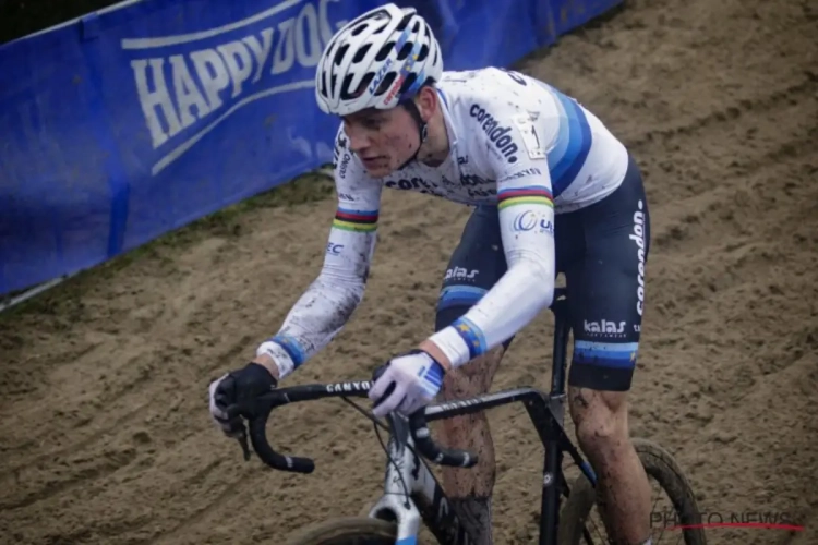 Winnaar Mathieu van der Poel trapte enkele keren op zijn adem: "De stage heeft er toch wel ingehakt"