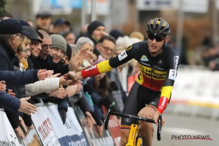 Aerts pakte zijn 30ste podiumplaats van het seizoen: "Misschien wel de lastigste aankomst van het seizoen"