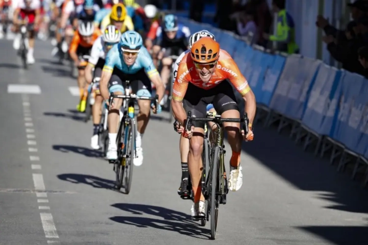 Van Avermaet legt laatste hand aan voorbereiding op klassiekers: "Ik hoop er nog overwinning bij te doen"