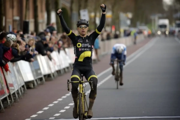 Ex-Nederlands kampioen hangt fiets aan de haak