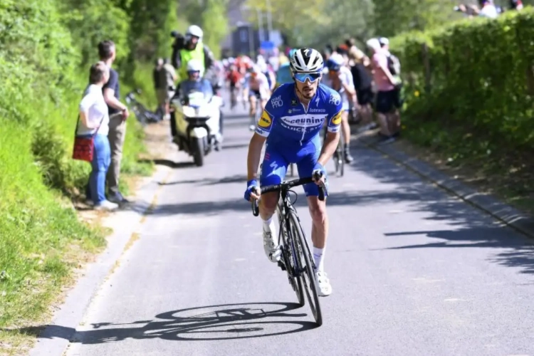 Deceuninck-Quick.Step richt met Alaphilippe blik op Waalse Pijl: "Alle ogen zullen op ons gericht zijn"