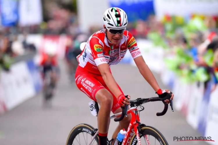 Masnada vloert de grote kanonnen in bergrit in Ronde van de Alpen