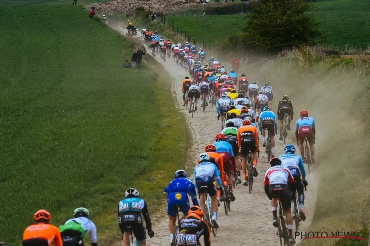 📷  Werken aan kasseien Parijs-Roubaix zijn begonnen: heraanleg van Mons-en-Pévèle