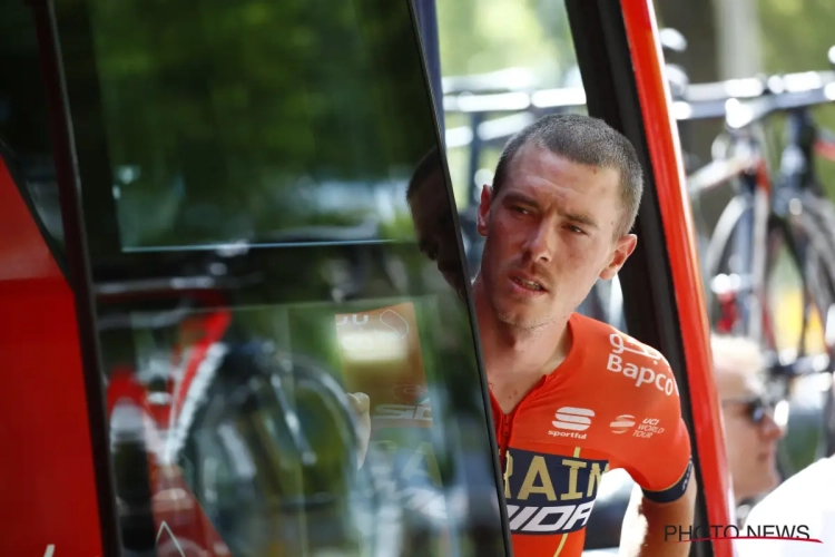 Rohan Dennis bewijst dat regenboogtrui motivatie is die zelfs grootste conflict doet vergeten