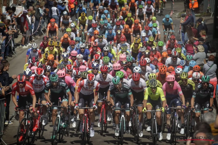 🎥 Beelden tonen gevaarlijke slotkilometer in de Ronde van Polen