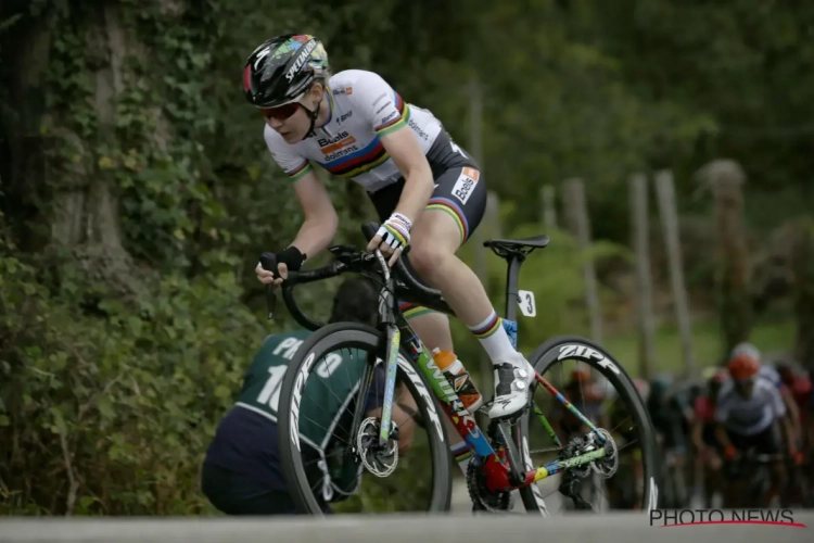 Wereldkampioene Van der Breggen kan terugblikken op fraaie solo, mooie ereplaats voor De Vuyst in Plouay