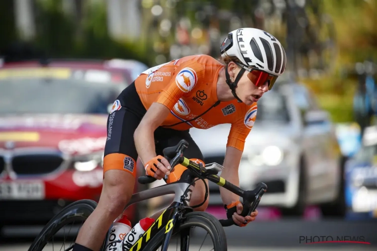 Na het brons in de tijdrit reageert Van Vleuten met fenomenale monstervlucht van meer dan 100 km in wegrit