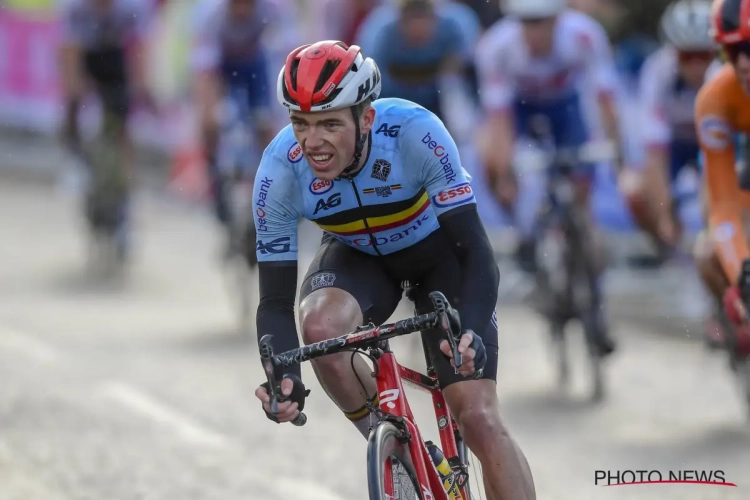 Dewulf rijdt eerste koers voor AG2R aan zijde van twee landgenoten: "In klassiekers Naesen en Van Avermaet helpen"