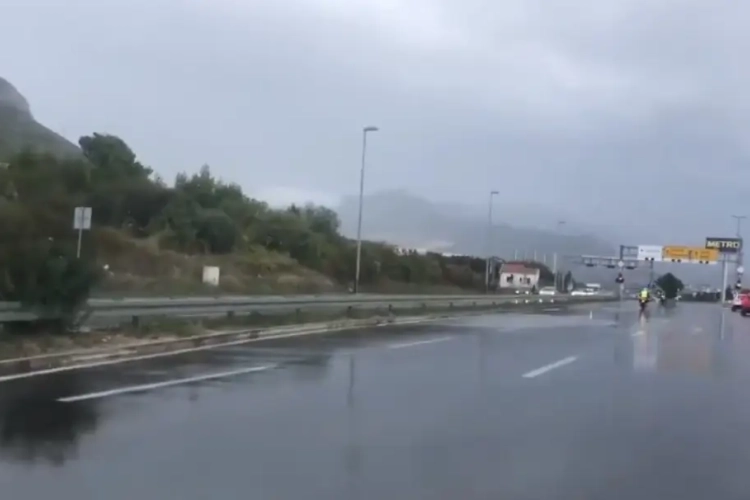 🎥 Noodweer treft na WK nu ook Ronde van Kroatië: derde rit geneutraliseerd