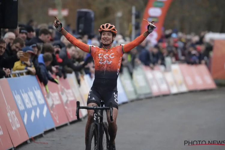 Nederland boven in Italië: Marianne Vos wint derde etappe Giro Rosa