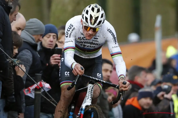 Ploegmaat Dylan Teuns erg onder de indruk van Van der Poel: "Eén van de grootste talenten die het wielrennen ooit zag"