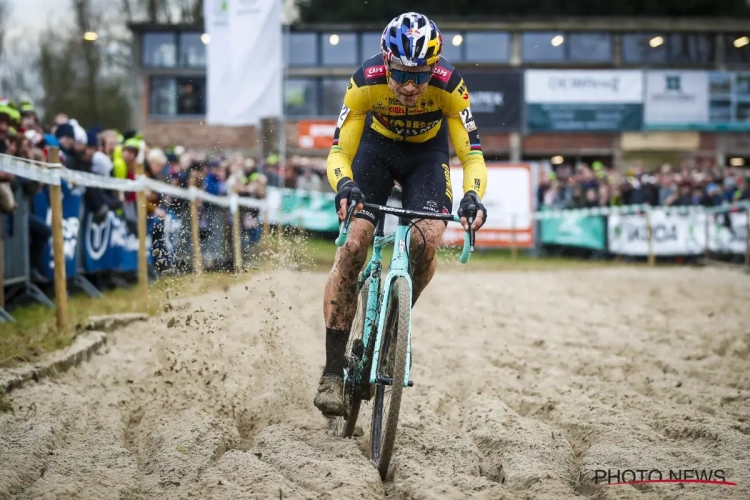 Wout Van Aert trekt aan de alarmbel wat betreft cross-seizoen: "Zou niet correct zijn"