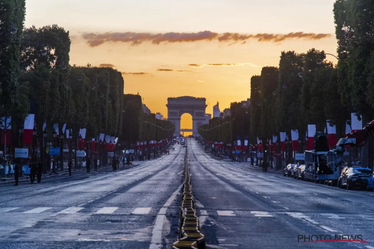 Vandaag staat de laatste etappe in virtuele Tour de France op het programma: renners rijden naar de Champs-Élysées