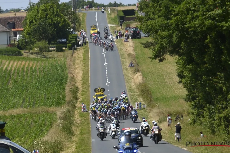 Weersomstandigheden zorgen voor heel wat valpartijen in eerste etappe Tour de France