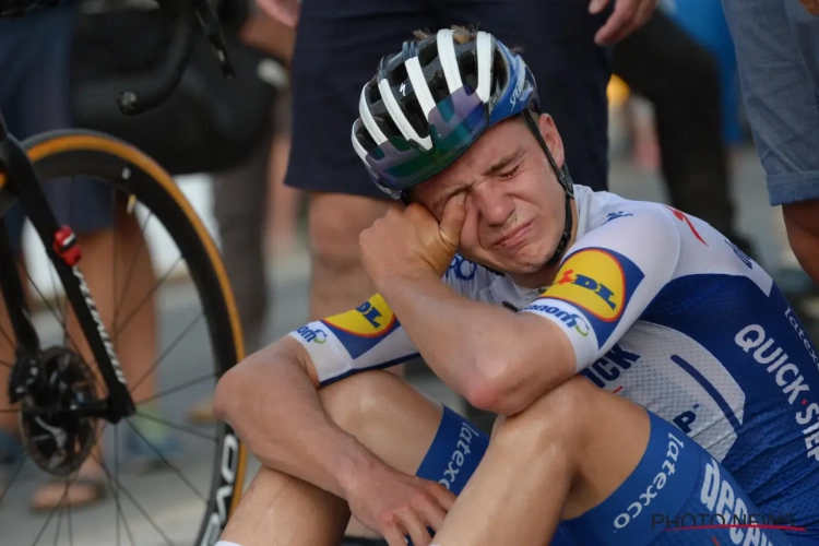 Remco Evenepoel ontzet door onderzoek van UCI: "Ik heb geweend in de armen van mijn vader"