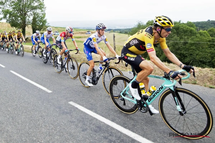 Roglic neemt leiding over van Van Aert en staart zich niet blind op Ineos-kopman: "We moeten hen allemaal verslaan"