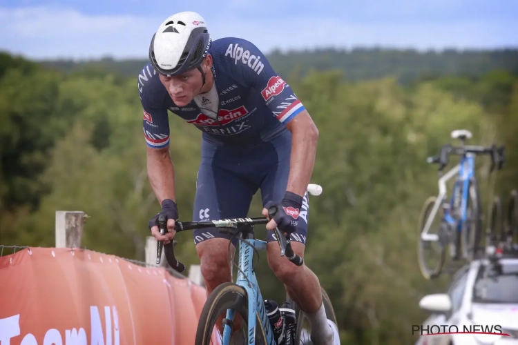 Van der Poel doet het op zijn Remco's met aanval van ver en is voor tweede maal Nederlands kampioen op de weg