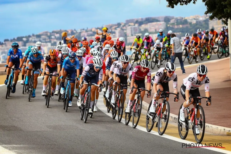 Van Vleuten kleurt de koers, Vos grijpt net naast derde zege in La Course