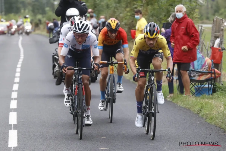 Primož Roglič en Egan Bernal gaan al vroeg met mekaar de strijd aan op Franse bodem