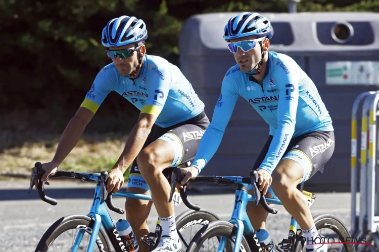 Astana juicht in Vuelta na perfect plannetje van broers Izagirre, Carapaz neemt leiderstrui over van Roglič 