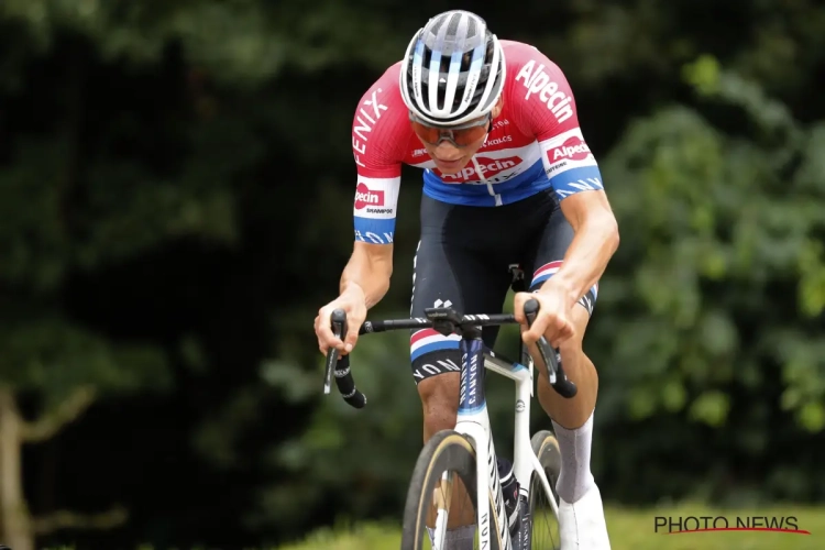 Bakelants vindt Van der Poel grotere favoriet voor de Ronde dan Van Aert: "Wout zal in orde zijn, maar..."