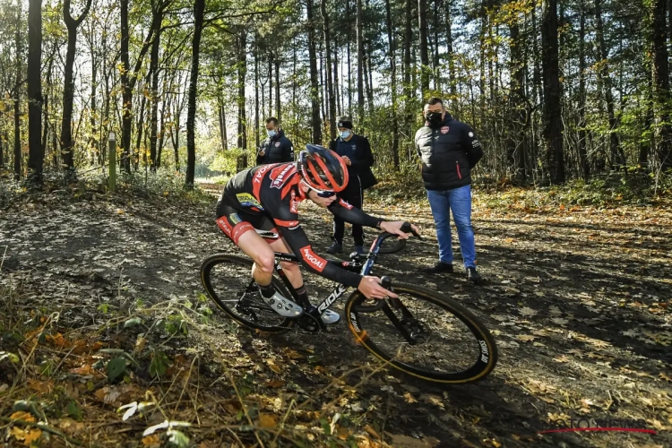 Ploegleiding Pauwels Sauzen-Bingoal splitst zich op