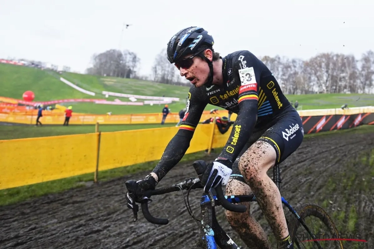 Toon Aerts hoorde dat Van der Poel toch even gas moest terugnemen tijdens cross: "Dat maakt het wat menselijker"