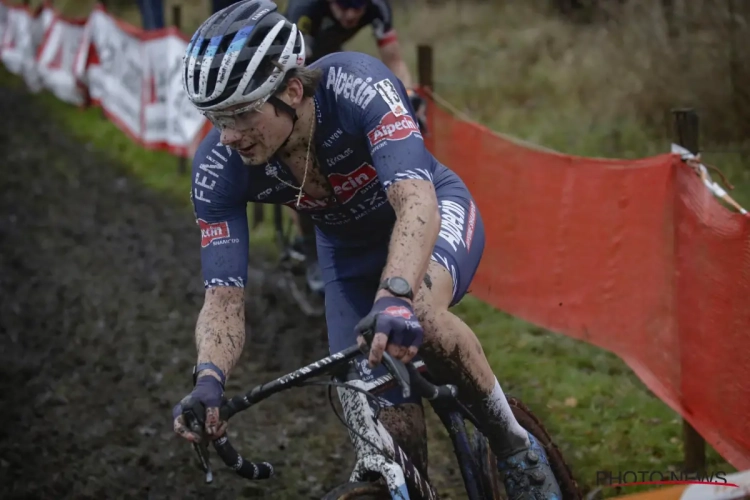 Ook David van der Poel zou het eens graag doen: "Moet fantastisch zijn om met de benen van Mathieu te kunnen rijden"