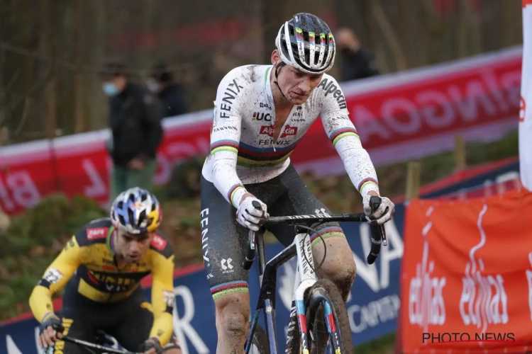 Van der Poel pakt 3 op 3 in 2021, Van Aert op anderhalve minuut tweede