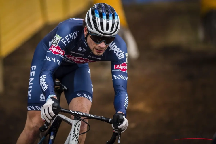 Spanjaard haalt het in cross in zijn thuisland voor David van der Poel en andere Nederlander 