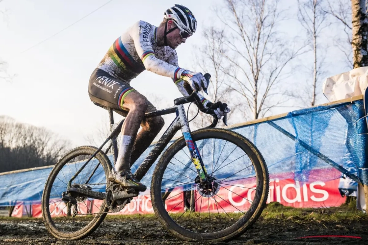 Mathieu van der Poel heeft ook in Gullegem weer overschot, straffe comeback van Jens Adams