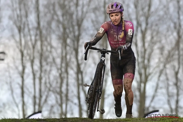 Alicia Franck is iedereen de baas en knalt naar winst bij de dames in Ardooie, ook nog andere Belgische op podium