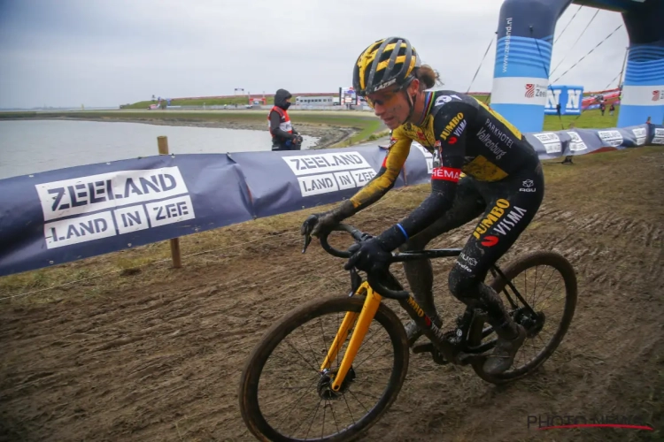 Marianne Vos zet cross in Verenigde Staten op haar naam, twee andere Nederlandse rensters mee op het podium 