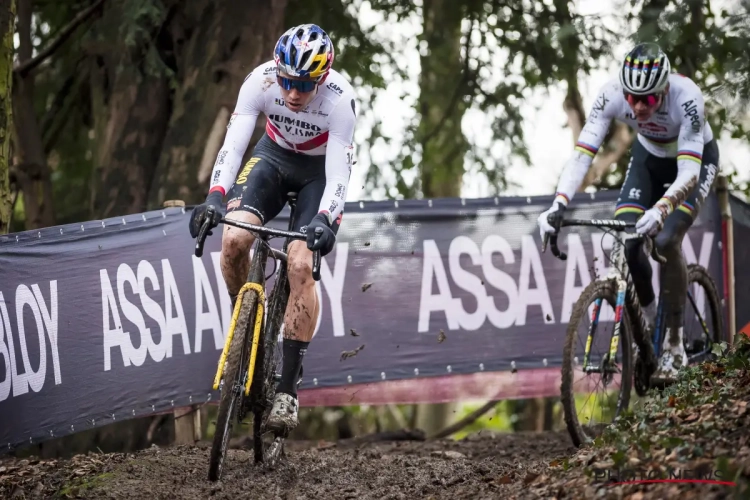 VOORBESCHOUWING WK VELDRIJDEN: Wie wordt wereldkampioen? Mathieu van der Poel of toch Wout van Aert?  