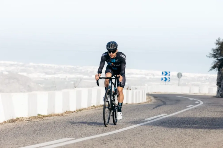 DSM zonder Ilan Van Wilder naar Vuelta maar mét Bardet en hoopt ook op deelname van Australische klimmer