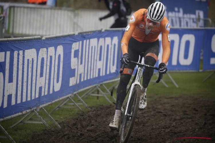 Van der Poel kan zondag tegenvallende crossen doen vergeten: "Als je WK wint, doet dat er allemaal niet meer toe"