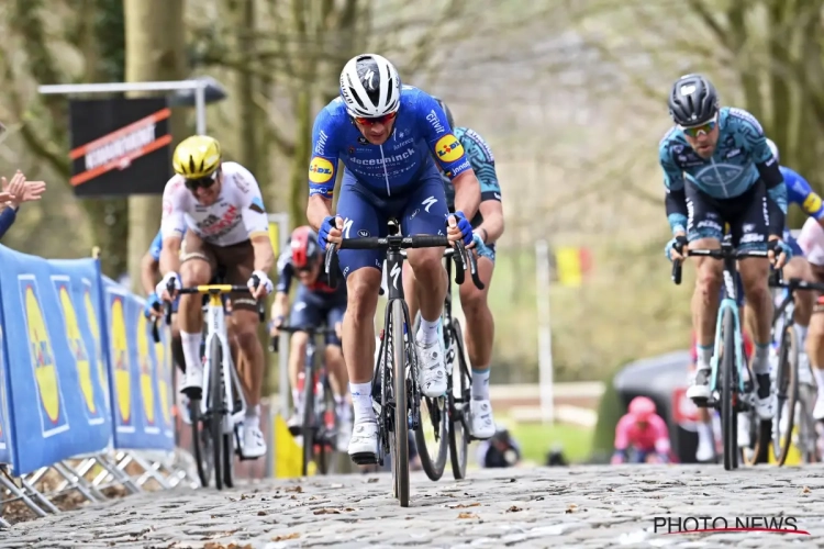 Lampaert wist aan de finish nog niet wat Bennett overkomen was: "Denk dat hij trots mag zijn op zijn wedstrijd"